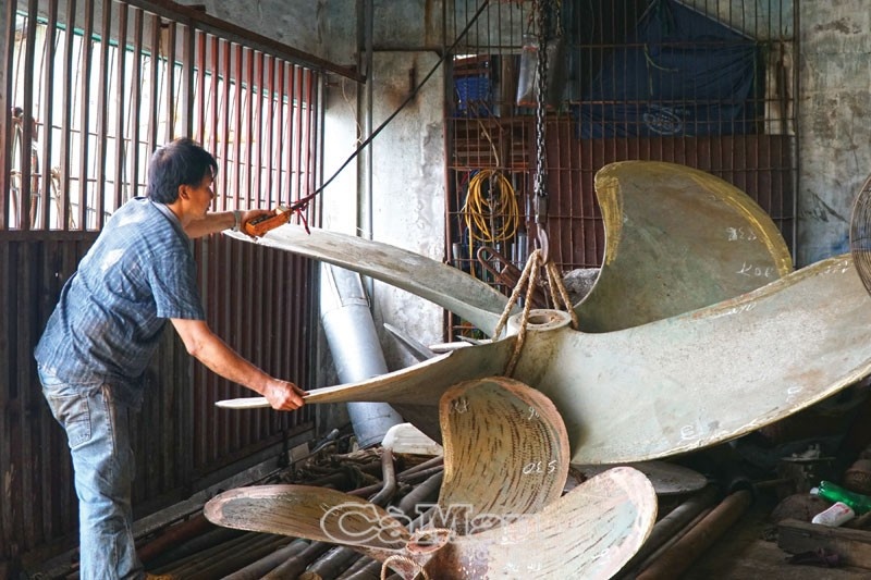 Chân vịt ghe tàu